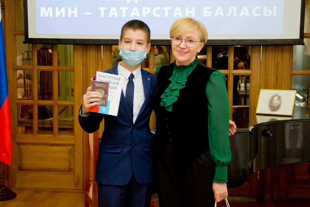 Депутат Госдумы вручит паспорта в музее